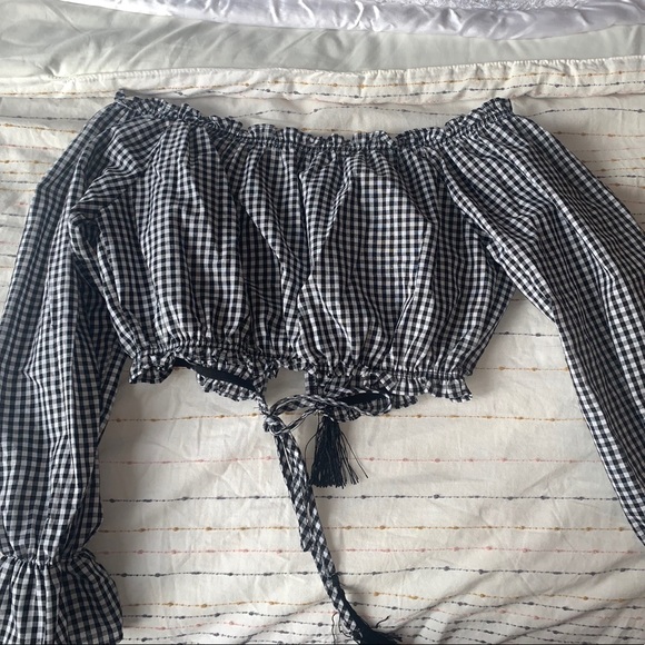 Checkered Long Sleeve crop top - Picture 3 of 4